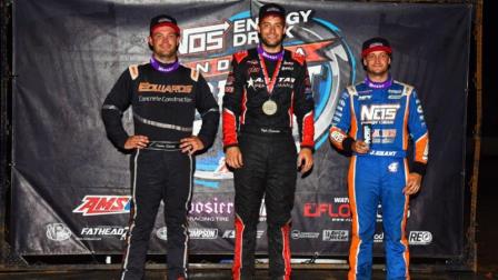 Saturday's victory was the fourth of Kyle Cummins' NOS Energy Drink Indiana Sprint Week career and his fifth in USAC's AMSOIL National Sprint Car division. (David Nearpass Photo) (Video Highlight from FloRacing.com)