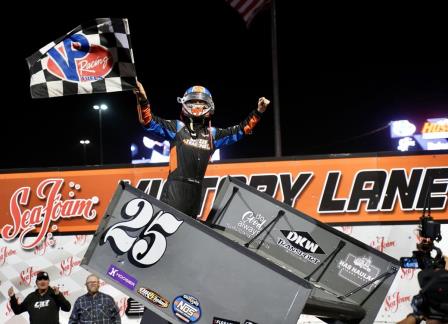 Daison Pursley won the 410 feature at Huset's Sunday (Tylan Porath Photo)