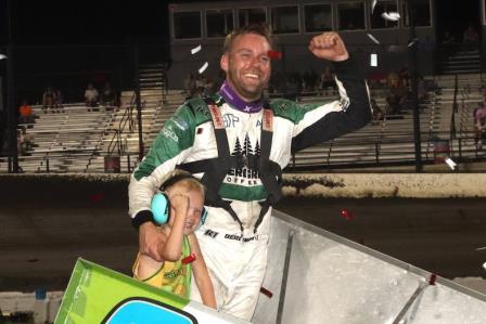 Seth Bergman won the ASCS Speedweek stop at Arrowhead Speedway Friday (Video Highlights from DirtVision.com)