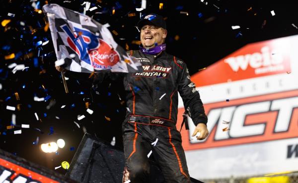 TJ Stutts Stuns World of Outlaws with Williams Grove Morgan Cup Victory