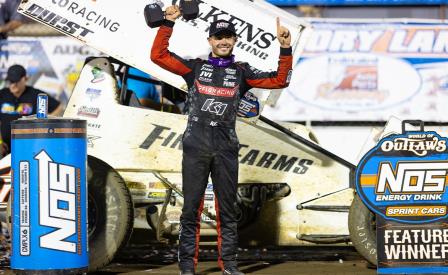 Kyle Larson won the Ironman 55 on Saturday (Trent Gower Photo) (Video Highlights from DirtVision.com)