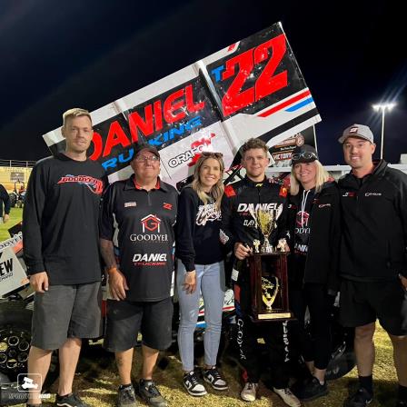 Jock Goodyer took night #2 of the Grand Annual Classic Saturday (SprintCarHub Photo) (Video Highlights from Clay-Per-View)